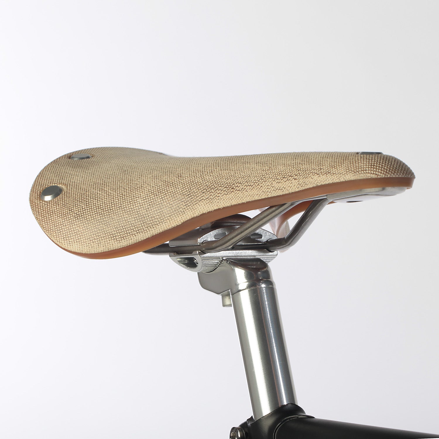 Achielle - Sam in various colors from 930.-