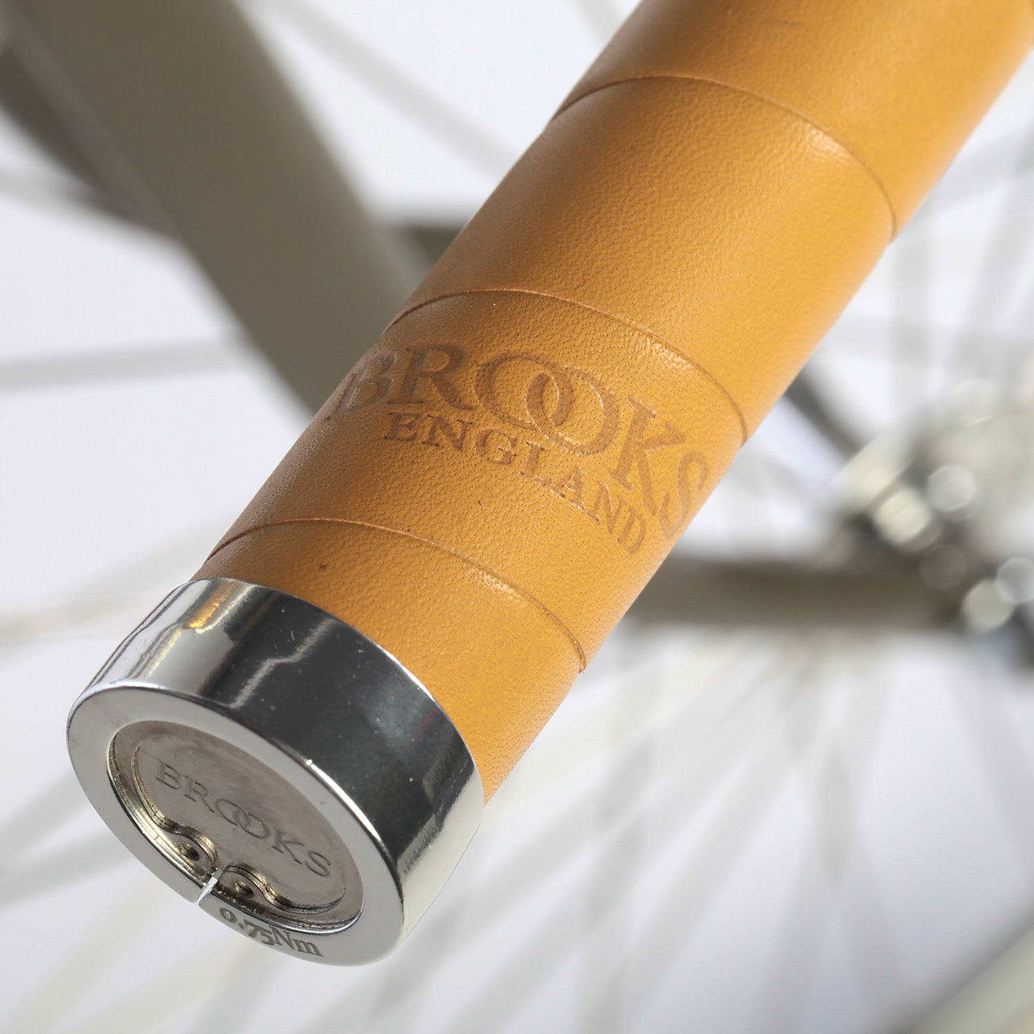 Achielle - Omer in various colors from 990.-