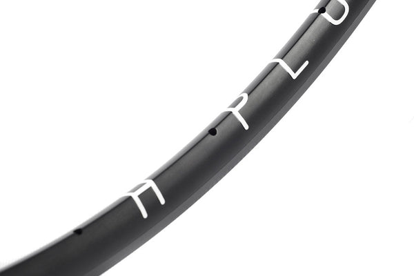 H-PLUS-SON-Archetype-Felge-