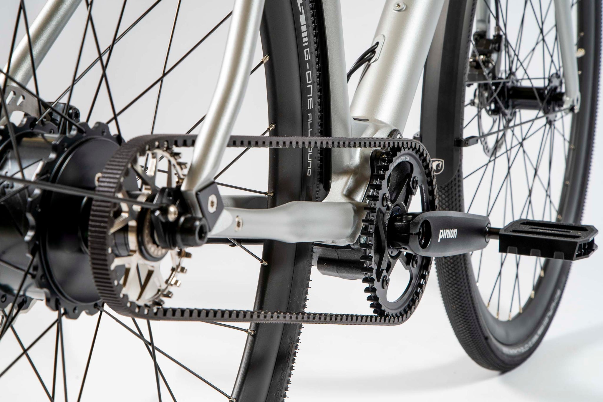 DESIKNIO - X35 PINION jetzt noch 3450.- statt 4995.- solange vorrat!