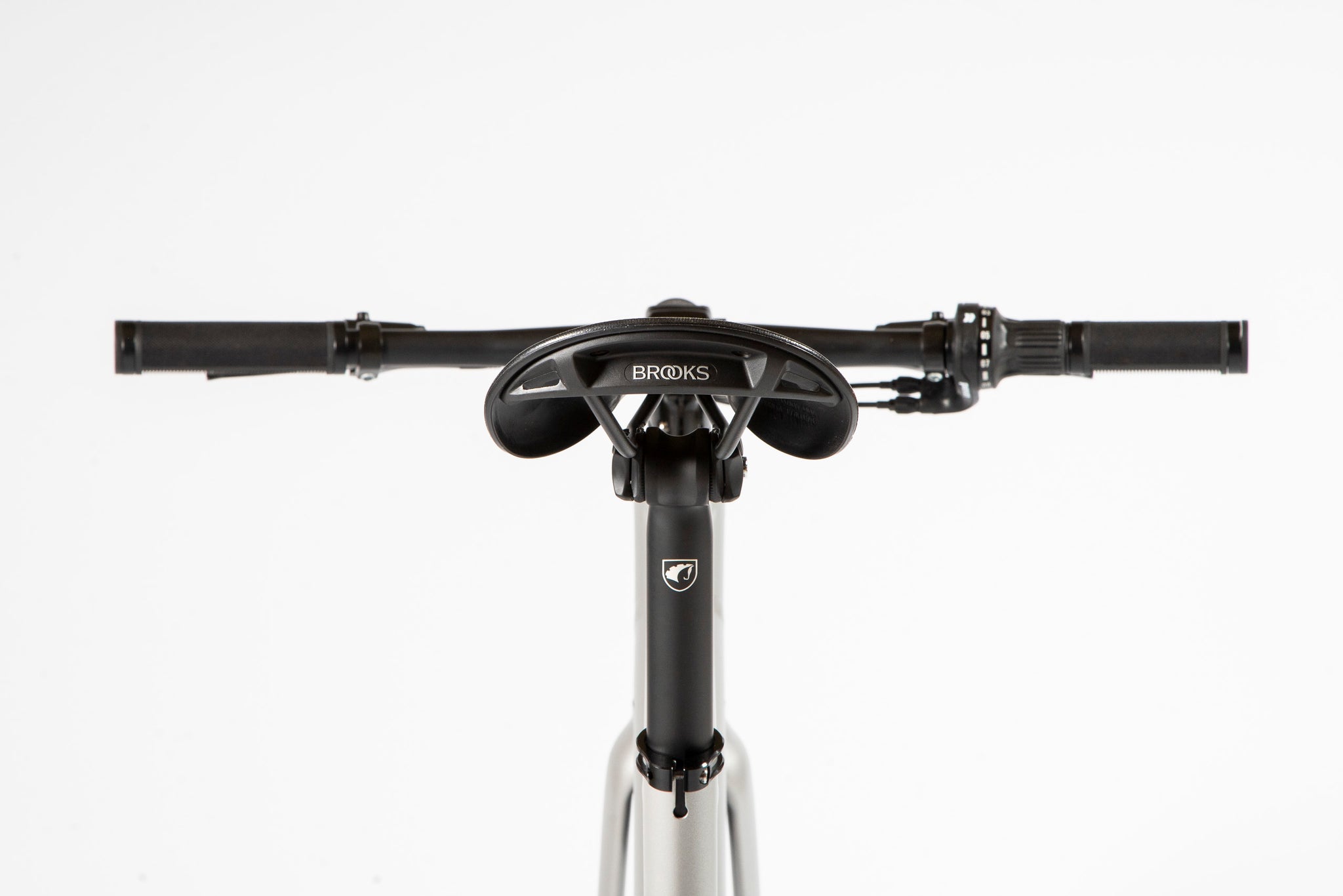 DESIKNIO - X35 PINION jetzt noch 3450.- statt 4995.- solange vorrat!