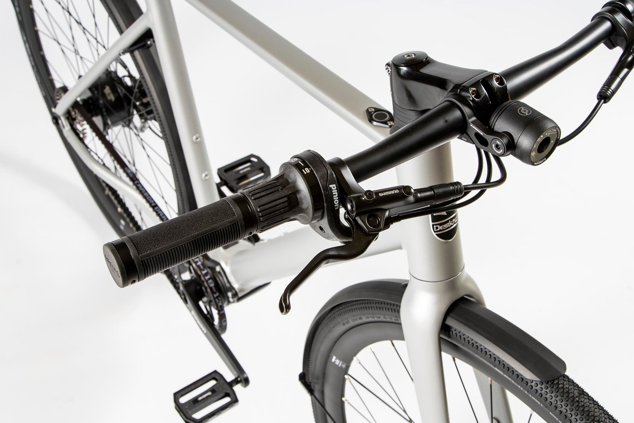 DESIKNIO - X35 PINION jetzt noch 3450.- statt 4995.- solange vorrat!