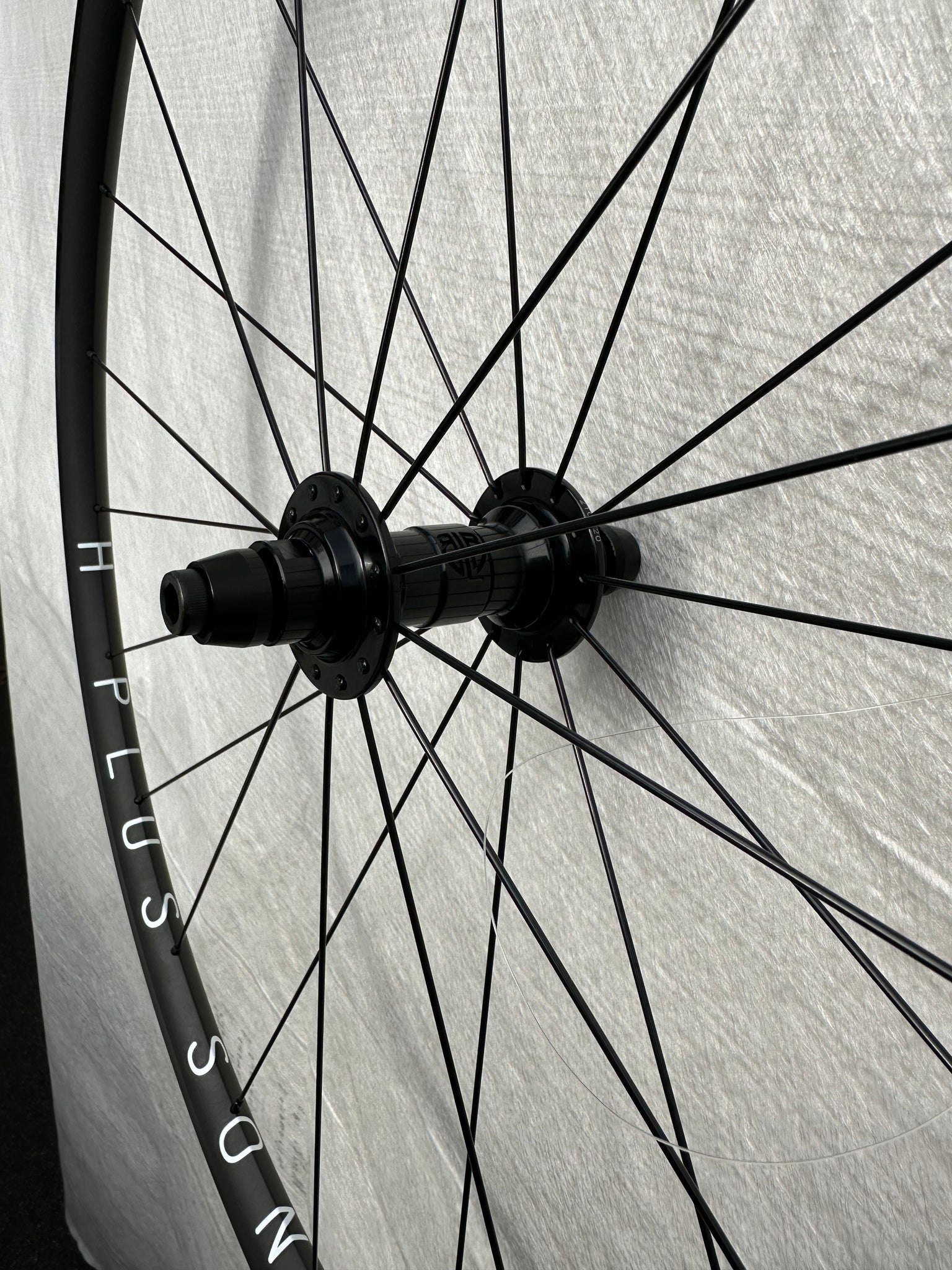 LWZ Custom Wheelset - Hson Plus Archetype BLB King Hubs