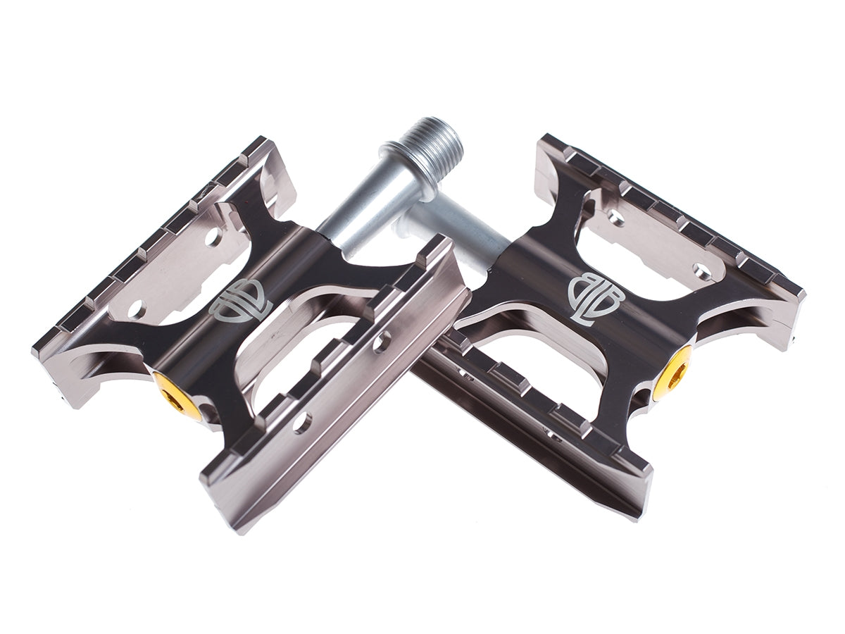 BLB TRACK PEDALS